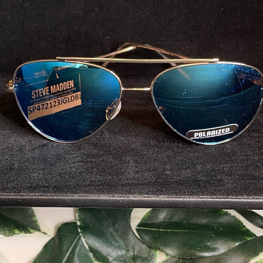Steve Madden Women's Aviator Sunglasses